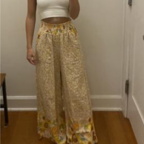 American Eagle High-Waist Wide Leg Floral Pants - Yellow cotton linen large - Picture 2 of 14